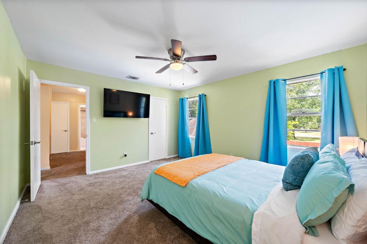 Pool Oasis Games Wifi Bbq Yard Sleep 16 Houston Exterior foto